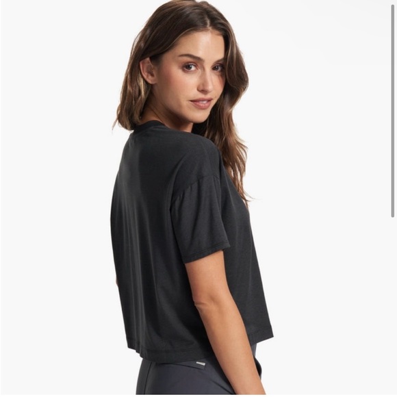 Vuori Energy Tee NWT - Picture 2 of 3
